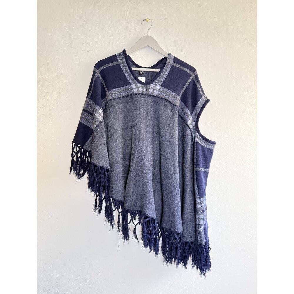 Dressbarn‎ Poncho Scarf Wrap Blue Grey Plaid-One Size Fits Most